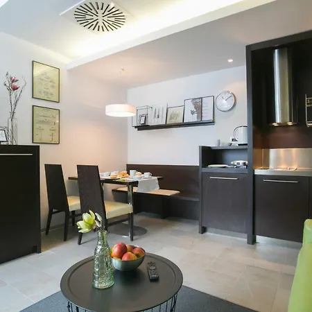 Apartma *